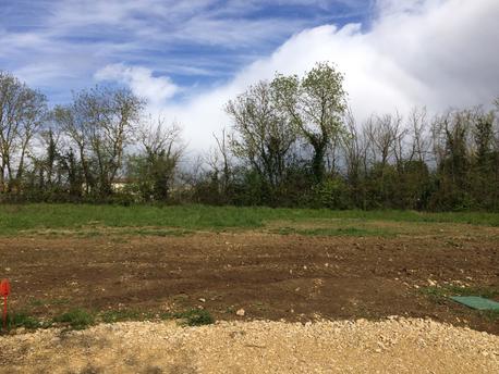 AIFFRES - 449 m2 - 45900euros