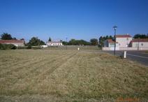 ANGLES - 622 m2 - 67000euros