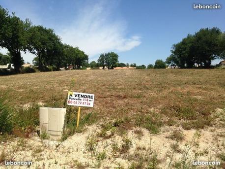 DOMPIERRE-SUR-YON - 574 m2 - 60000euros