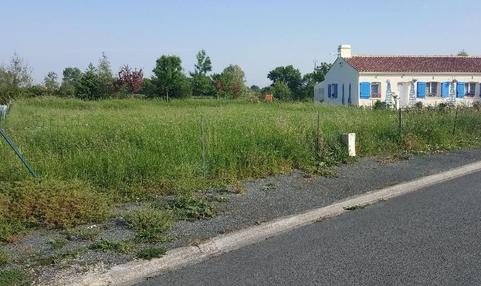 GRUES - 543 m2 - 36400euros