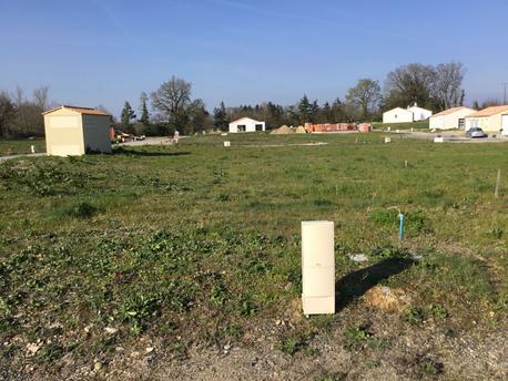 LA FERRIERE - 571 m2 - 50000euros