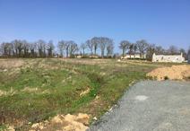 LA ROCHE-SUR-YON - 375 m2 - 54500euros