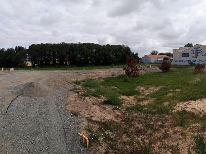 LA TRANCHE-SUR-MER - 380 m2 - 90500euros