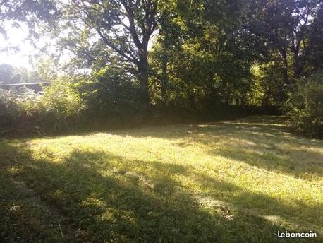 SAINT-AVAUGOURD-DES-LANDES - 1447 m2 - 39900euros