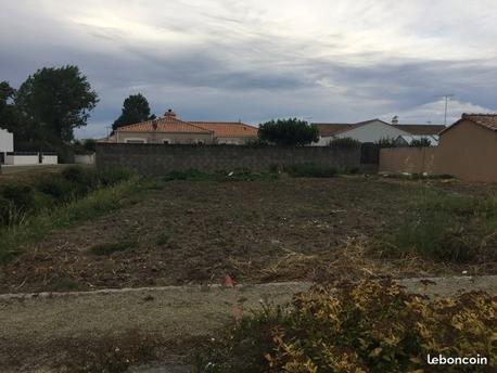 SAINT-JEAN-DE-MONTS - 521 m2 - 80000euros