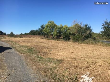 SAINT-PHILBERT-DE-BOUAINE - 570 m2 - 42000euros